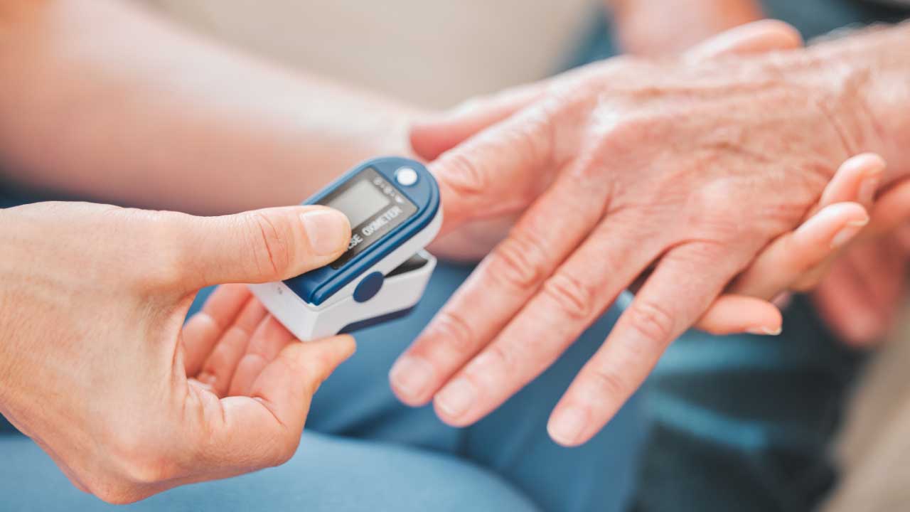 Are You Getting Enough Oxygen? The Essential Guide to Blood (Pulse) Oximeters